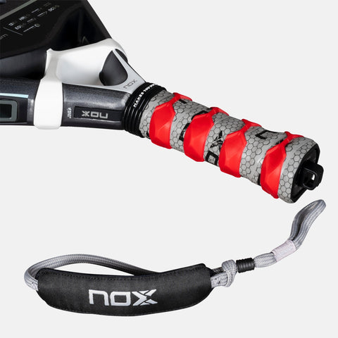 Raquette de padel NOX Carbon Quantum 12K
