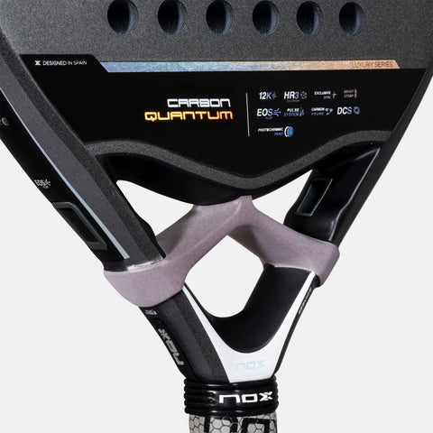 Raquette de padel NOX Carbon Quantum 12K