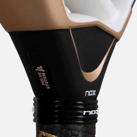 Raquette de padel NOX AT10 Luxury Genius 18K Alum Agustín Tapia 2026